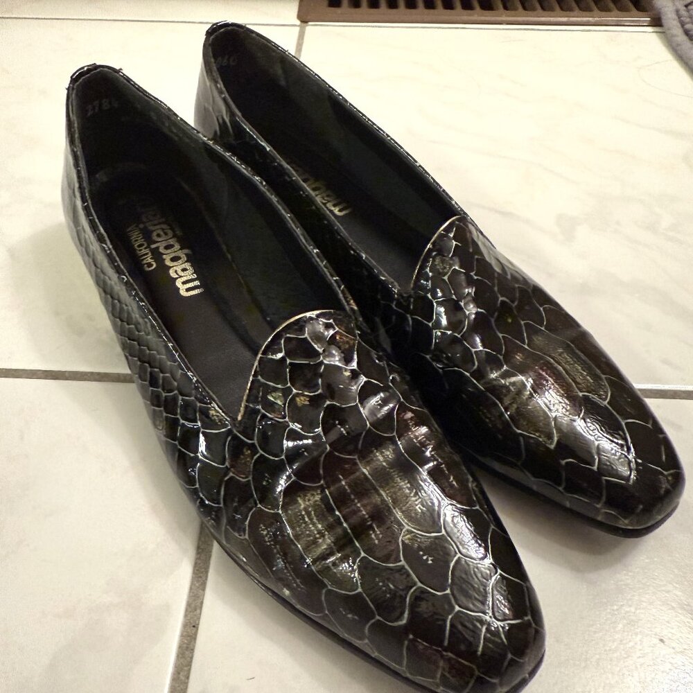 California Magdesians Black Leather Loafers US 5.5